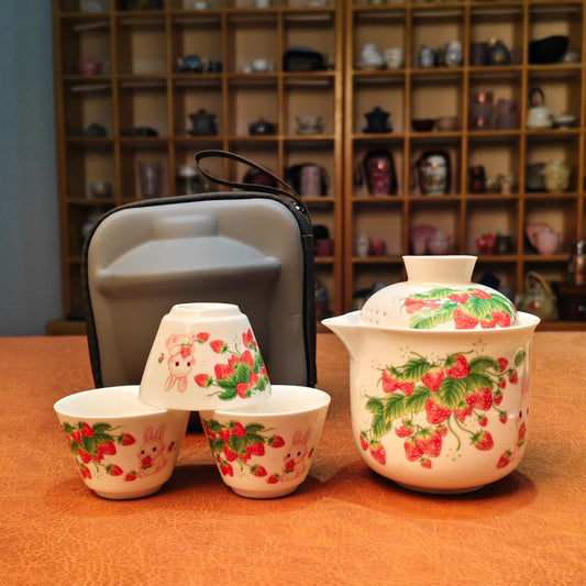Mivoraa Suet Jade Strawberry Rabbit 2-in-1 Travel Tea & Coffee Set